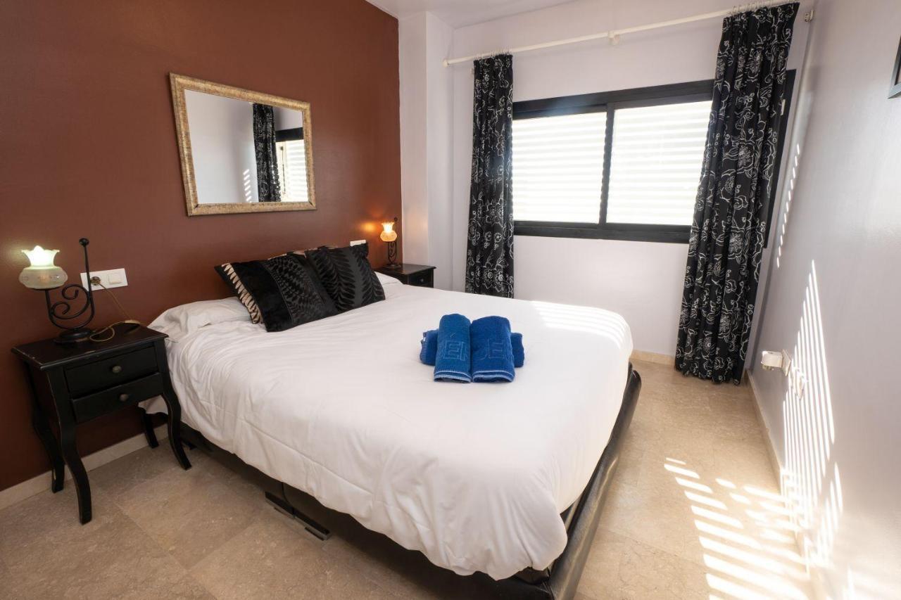 Playa Del Salon 2C Menyber Apartment เนร์คา ภายนอก รูปภาพ