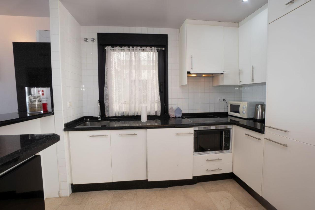 Playa Del Salon 2C Menyber Apartment เนร์คา ภายนอก รูปภาพ