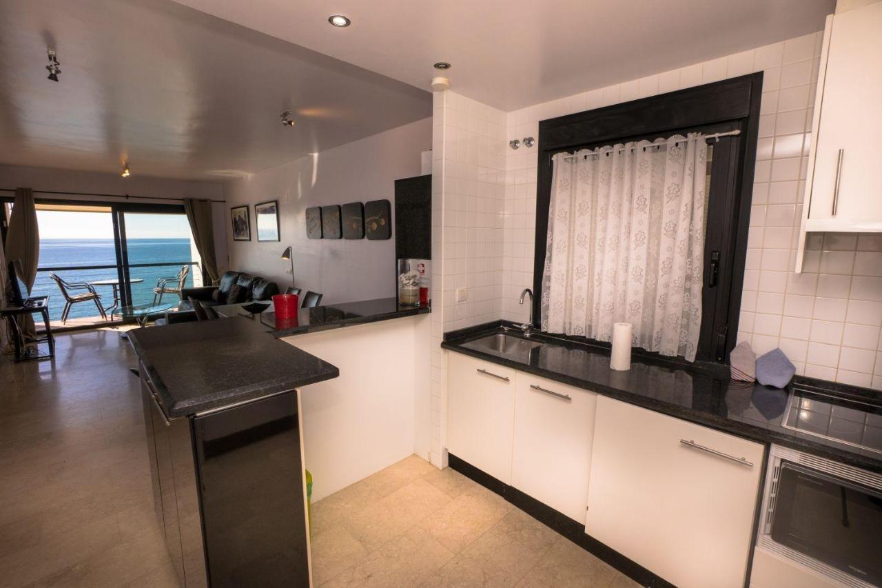 Playa Del Salon 2C Menyber Apartment เนร์คา ภายนอก รูปภาพ
