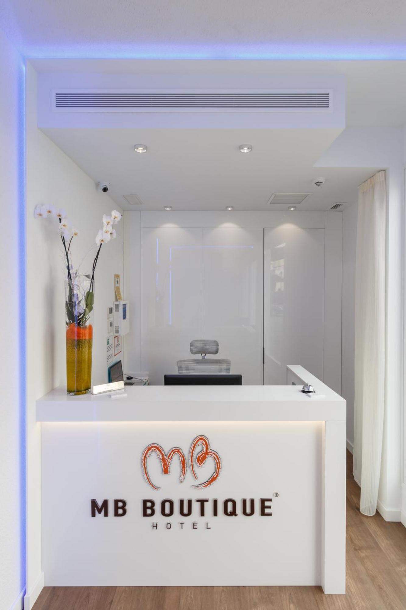 Playa Del Salon 2C Menyber Apartment เนร์คา ภายนอก รูปภาพ